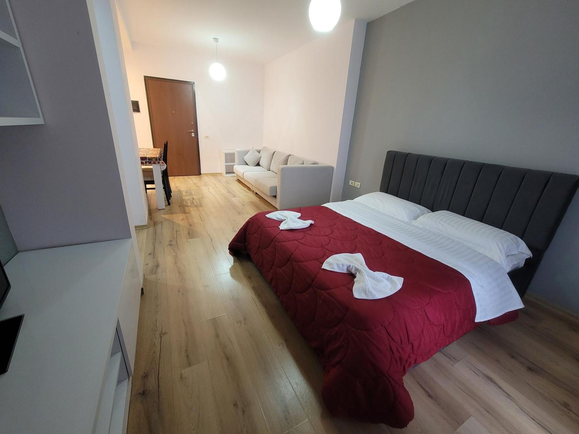 Haris Hotel Vlorë Exteriör bild