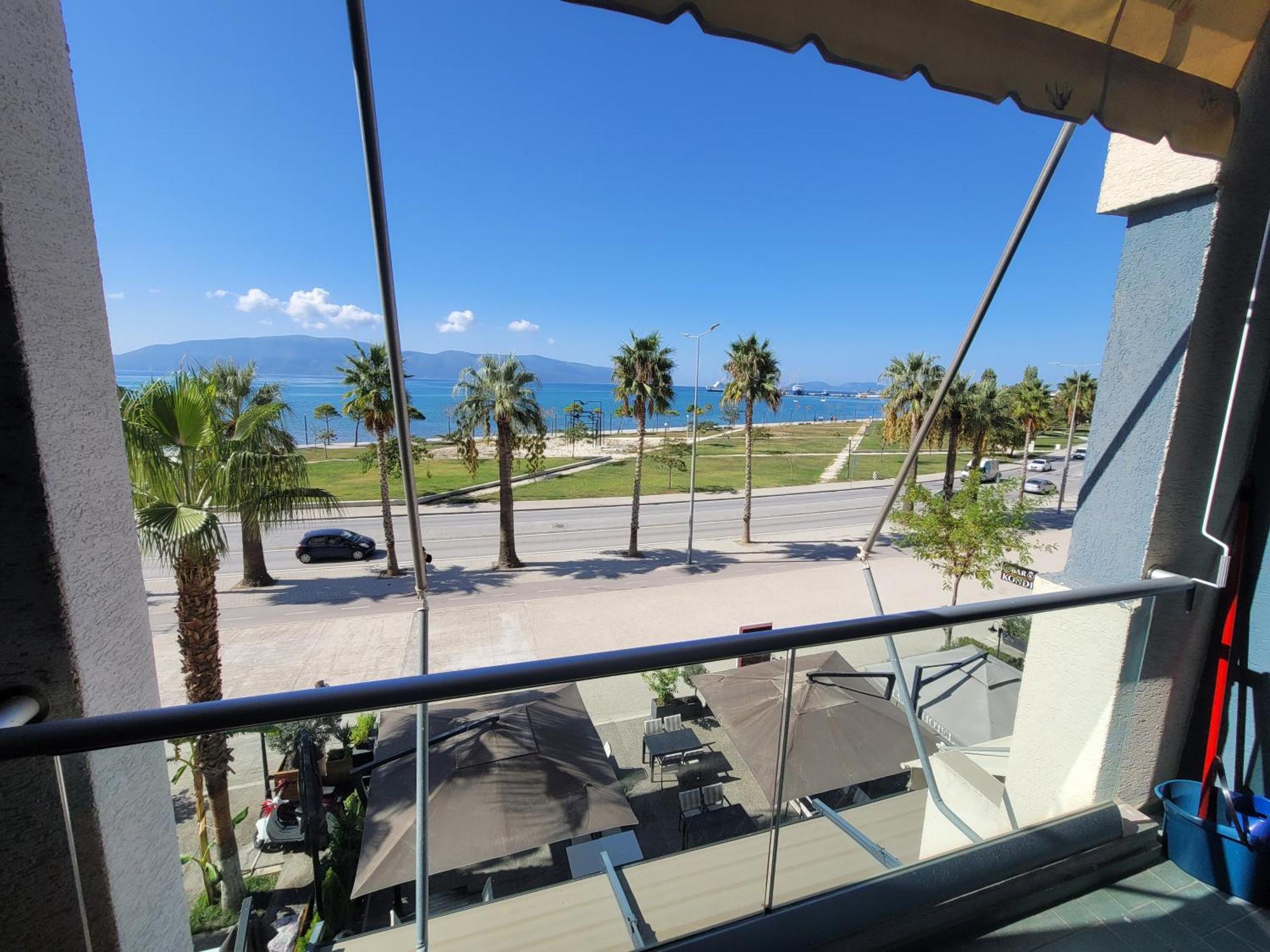 Haris Hotel Vlorë Exteriör bild
